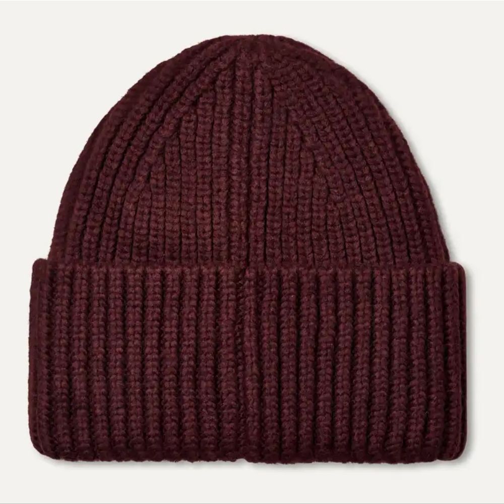 UGG Chunky Rib Beanie - Picture 2 of 3